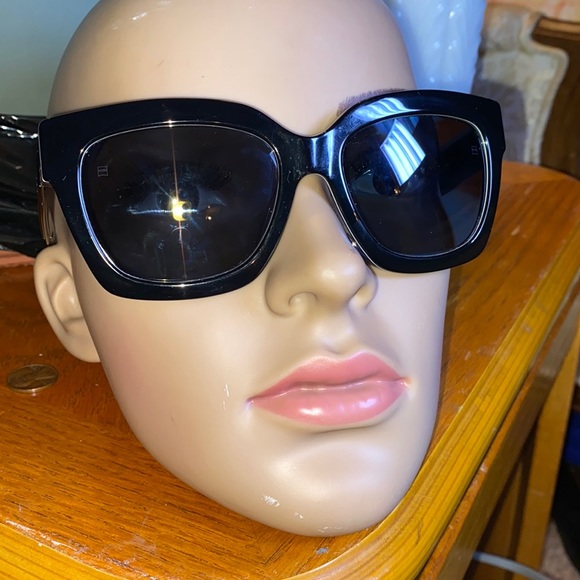 Designer MK sunglasses 2102 Berkshires nwt - Picture 3 of 12